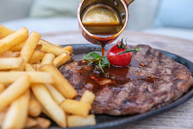 L5 • L FIVE – Restaurant