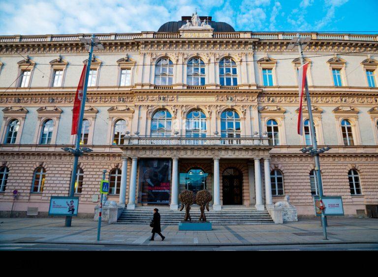 ferdinandeum innsbruck museum