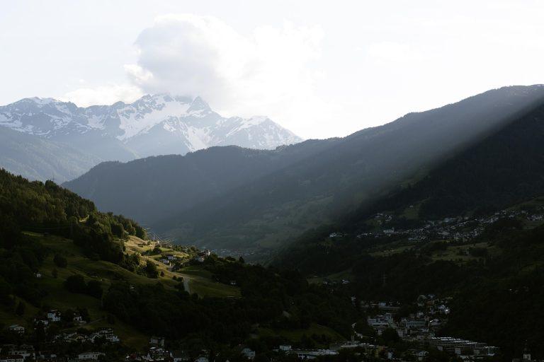 valley-8843864_1280